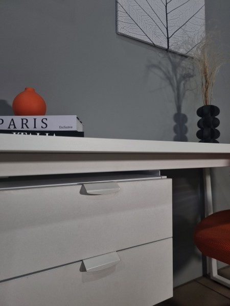 Стол с тумбой ФЛАЙ Распродажа