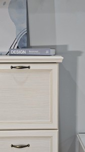 Шкаф-витрина низкий №3 Сиена